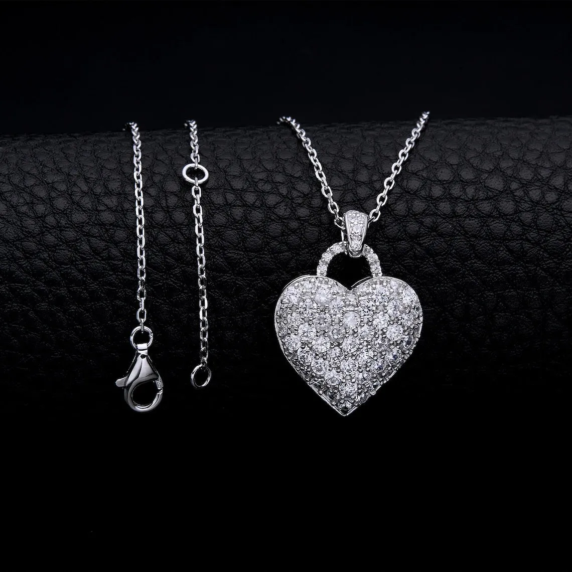 1.20 TCW Round Moissanite Diamond Heart Pendant Necklace