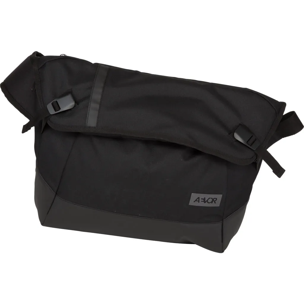 AEVOR Messenger Bag | Black Eclipse