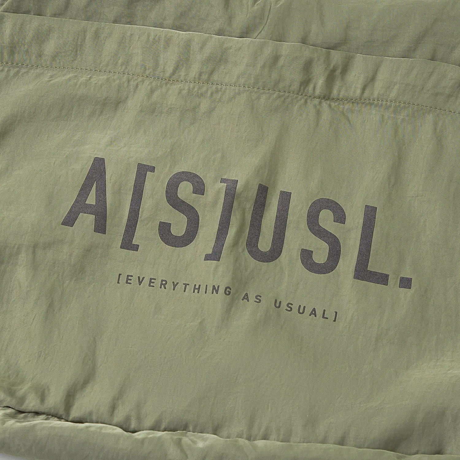 A[S]USL REFLECTIVE LOGO MESSENGER BAG-OLIVE