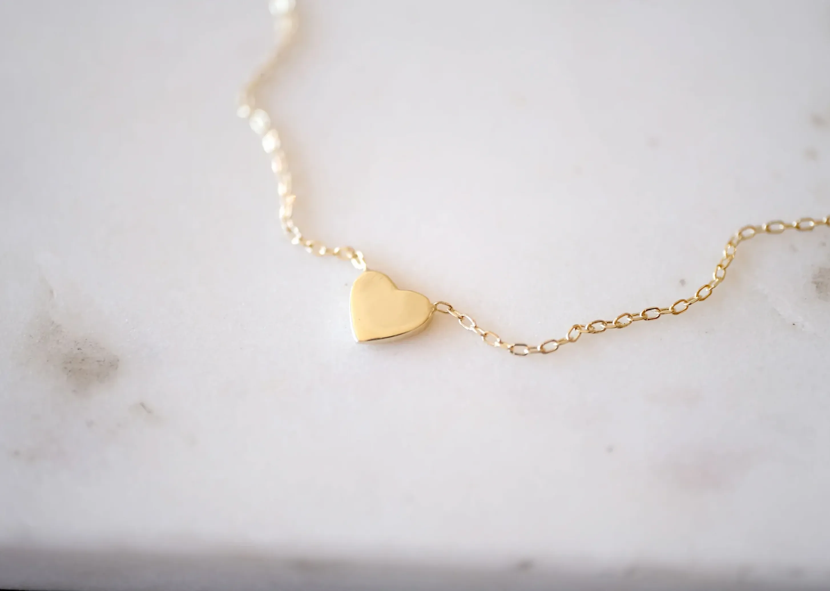 Gjenmi :: Heartbeat Necklace 18, 14K