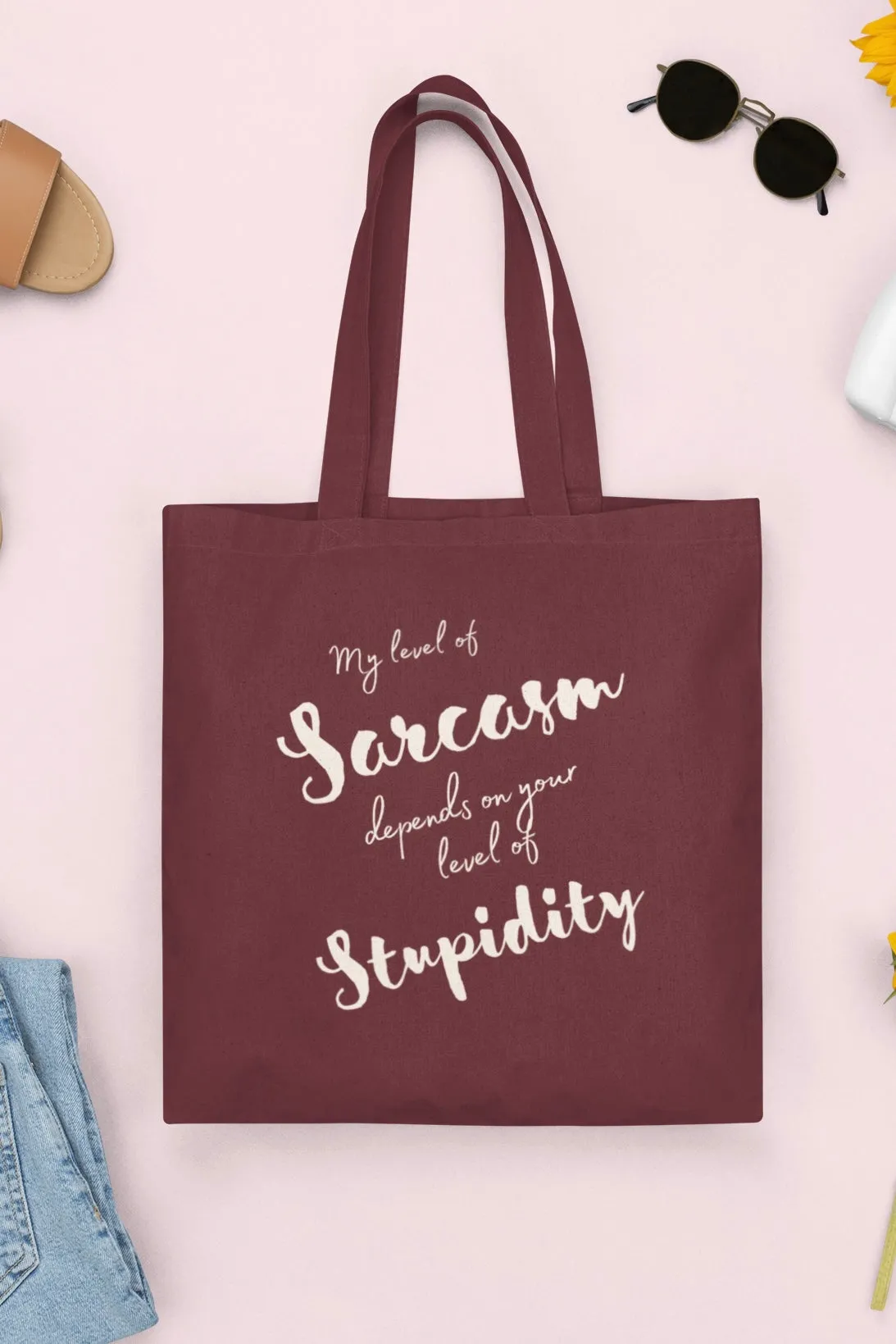 My level of sarcasm depends on your level of stupidity Tote bag with zipper