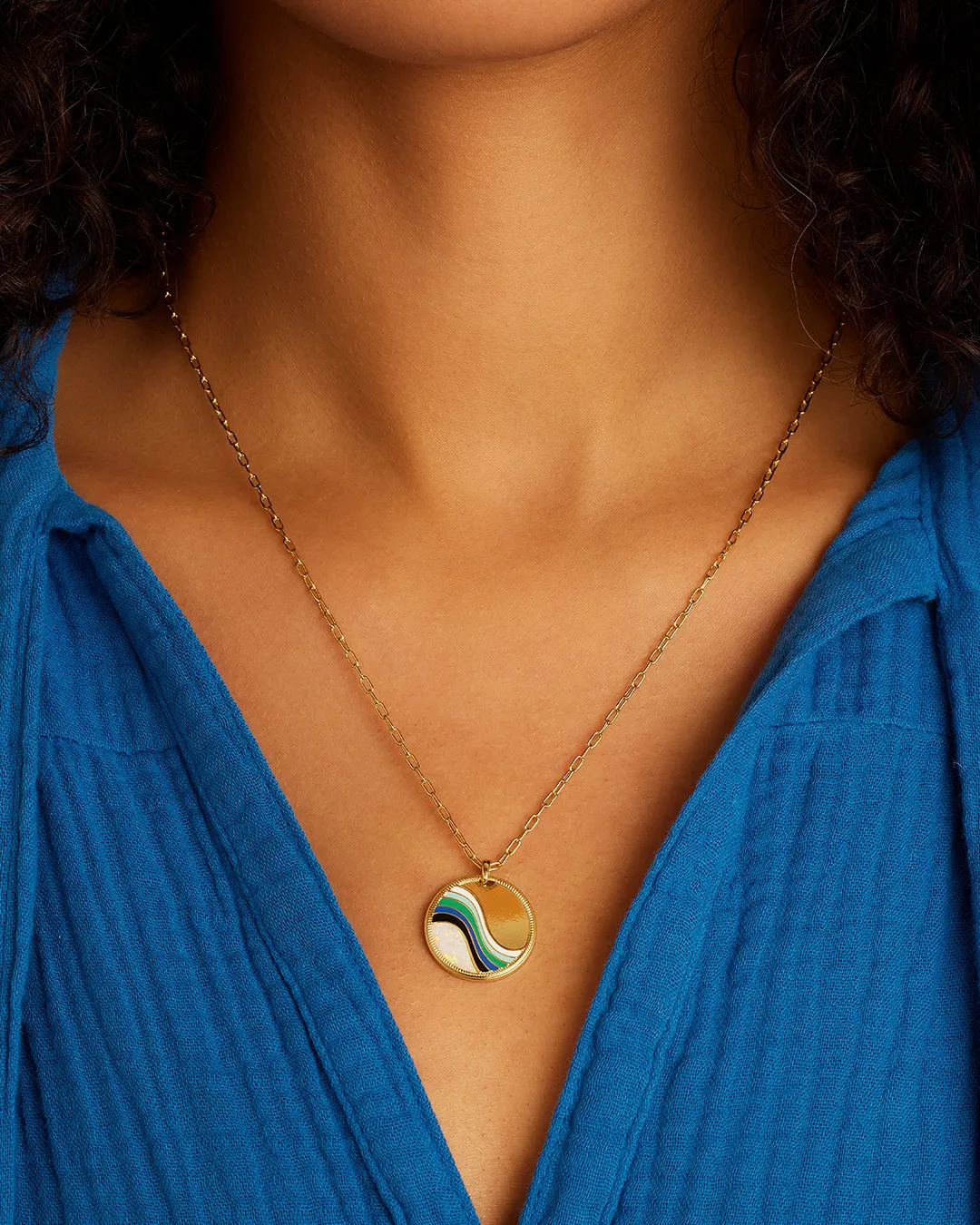 Swell Pendant Necklace